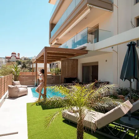 Azura Mar, Seaview Premium With Heated Mini Pool And Private Parking Rethymnon