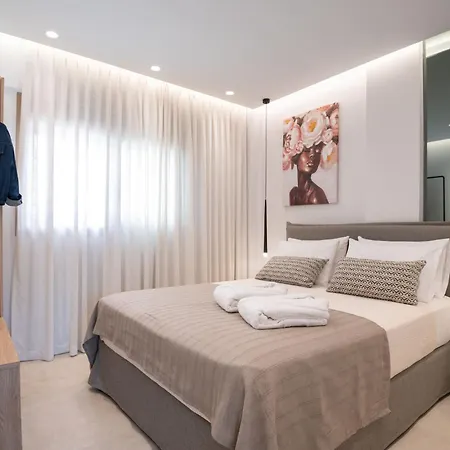 Azura Mar, Seaview Premium With Heated Mini Pool And Private Parking Apartament Rethymnon