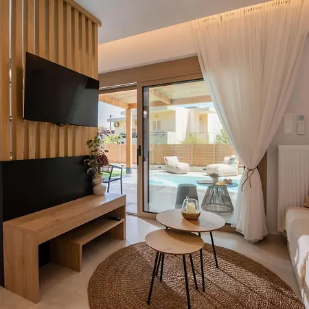 Azura Mar, Seaview Premium With Heated Mini Pool And Private Parking Apartament