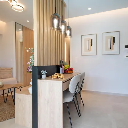 Azura Mar, Seaview Premium With Heated Mini Pool And Private Parking Apartament Rethymnon