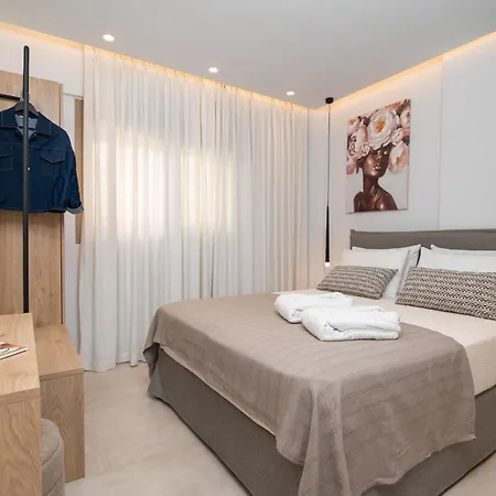 Apartament Azura Mar, Seaview Premium With Heated Mini Pool And Private Parking Rethymnon
