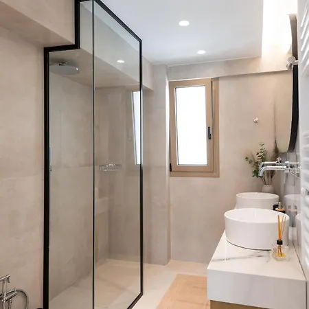 Azura Mar, Seaview Premium With Heated Mini Pool And Private Parking Apartament *