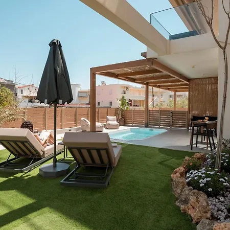 Azura Mar, Seaview Premium With Heated Mini Pool And Private Parking Apartament