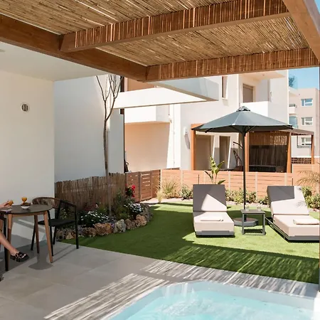 Apartament Azura Mar, Seaview Premium With Heated Mini Pool And Private Parking Rethymnon