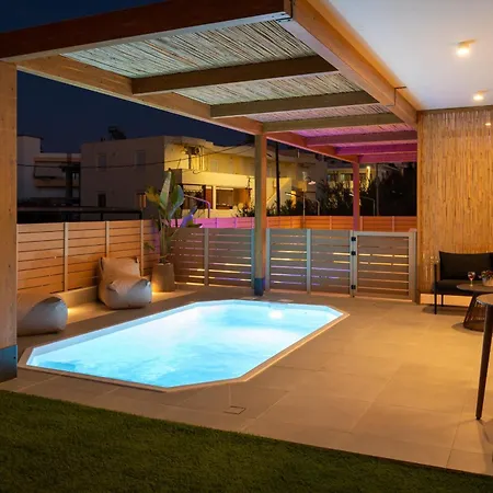 Azura Mar, Seaview Premium With Heated Mini Pool And Private Parking Apartament Rethymnon