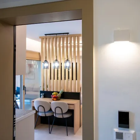 Azura Mar, Seaview Premium With Heated Mini Pool And Private Parking Apartament *